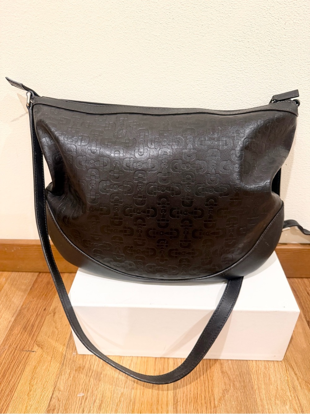 Gucci Horsebit Leather embossed shoulder bag